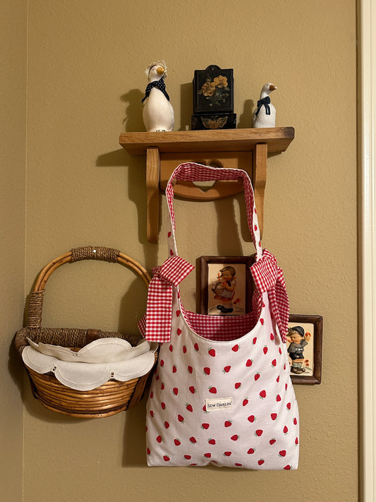 Strawberry Bow Tote